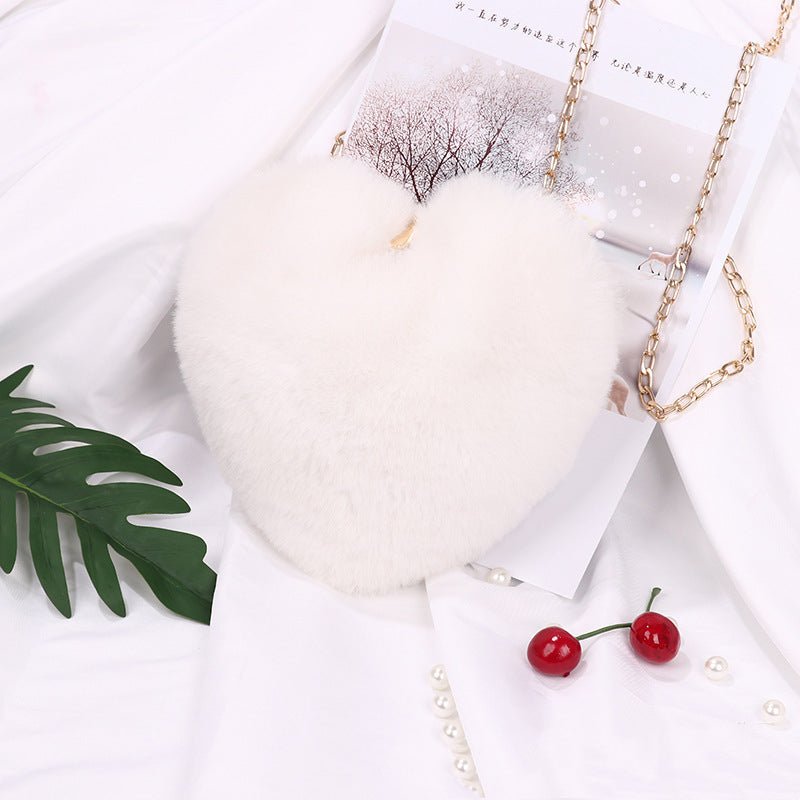Bolsa de Pelúcia em Formato de Coração com Corrente — Fofa, Elegante e Cheia de Personalidade - fardyStore