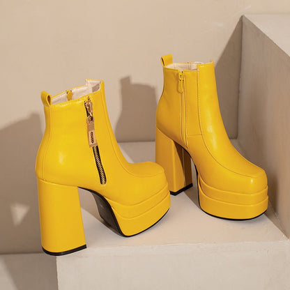 Bota Ankle Feminina Bico Quadrado com Salto Grosso Estilo Europeu e Americano - fardyStore
