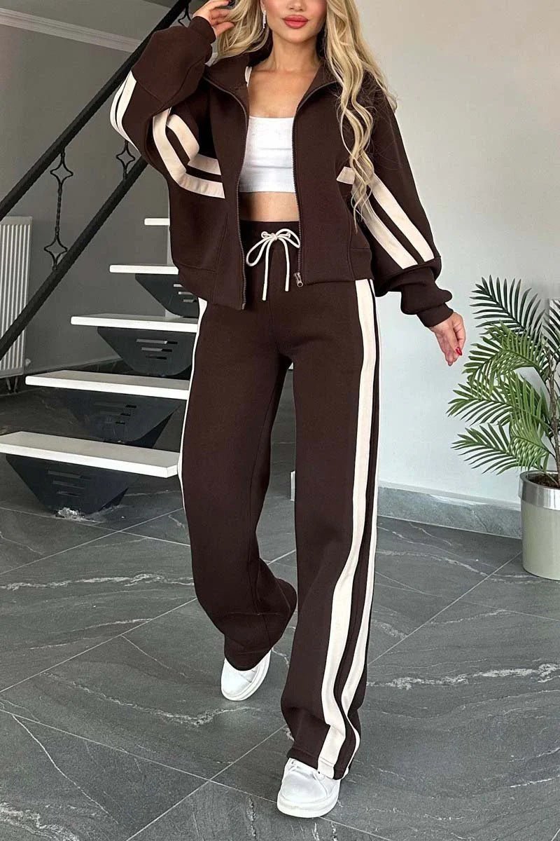 Conjunto Feminino Moletom com Listras — Estilo e Conforto em Uma Peça Só - fardyStore