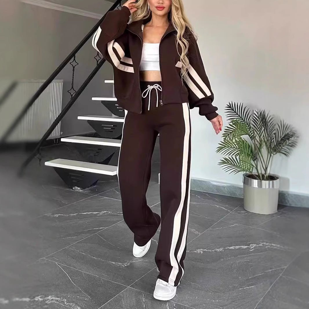 Conjunto Feminino Moletom com Listras — Estilo e Conforto em Uma Peça Só - fardyStore
