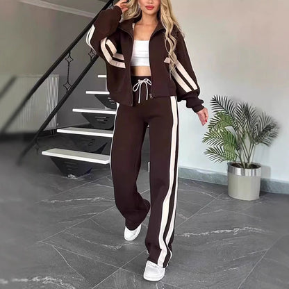 Conjunto Feminino Moletom com Listras — Estilo e Conforto em Uma Peça Só - fardyStore
