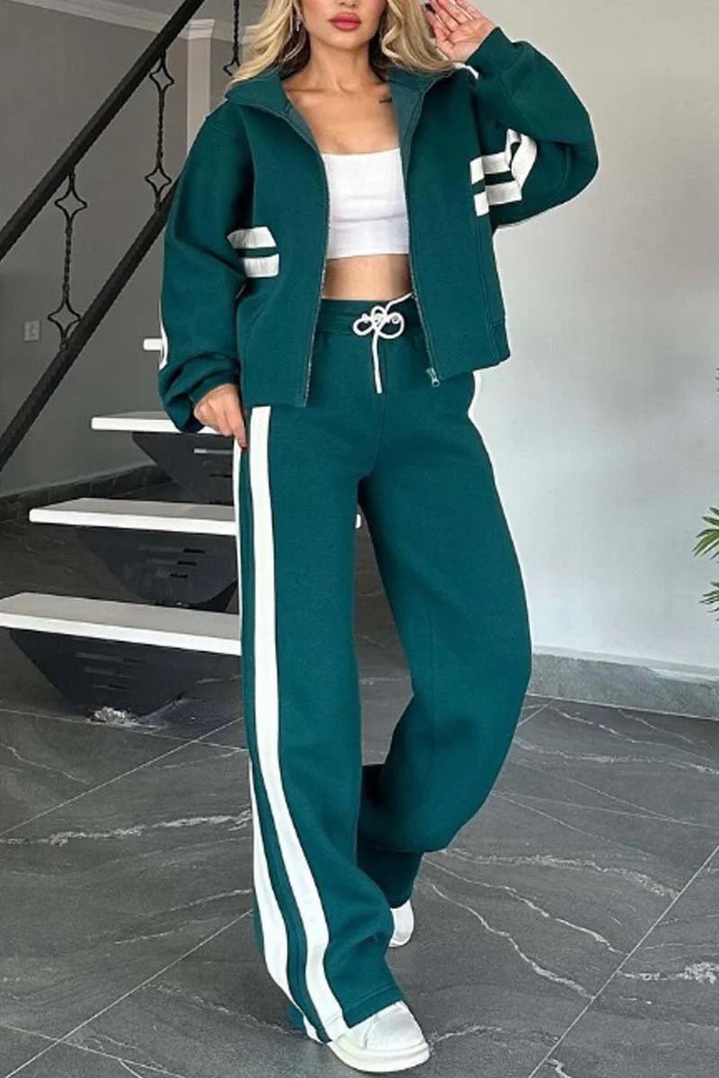 Conjunto Feminino Moletom com Listras — Estilo e Conforto em Uma Peça Só - fardyStore